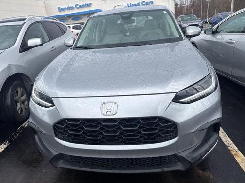 Lunar Silver Metallic 2023 Honda HR-V LX