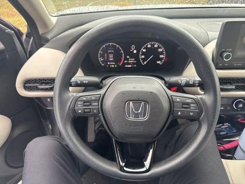 Lunar Silver Metallic 2023 Honda HR-V LX