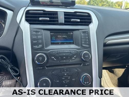 2015 Ford Fusion SE