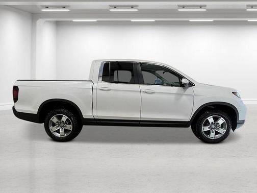 Platinum White Pearl 2026 Honda Ridgeline RTL