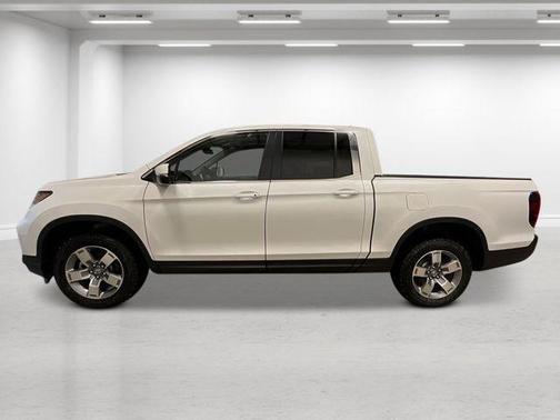 Platinum White Pearl 2026 Honda Ridgeline RTL