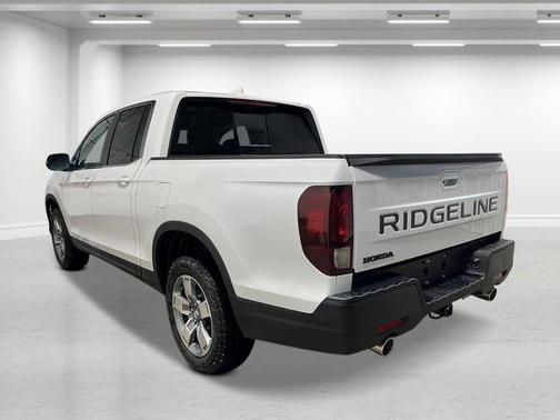 Platinum White Pearl 2026 Honda Ridgeline RTL
