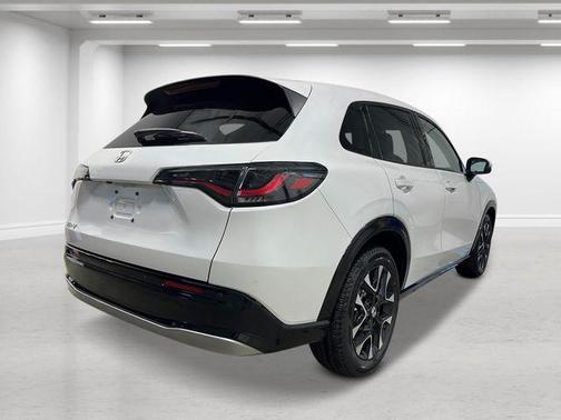 Platinum White Pearl 2026 Honda HR-V EX-L