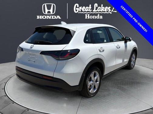 Platinum White Pearl 2024 Honda HR-V LX