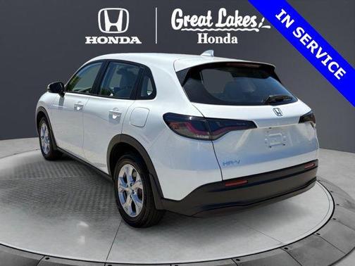 Platinum White Pearl 2024 Honda HR-V LX