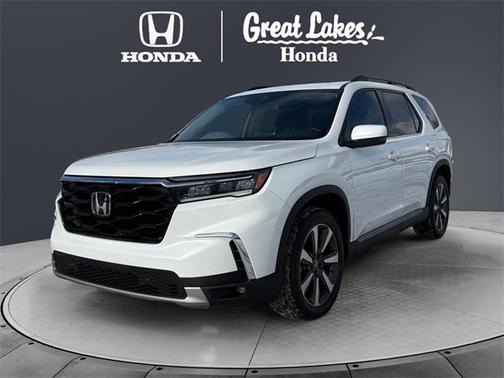 2024 Honda Pilot Touring 8-Passenger