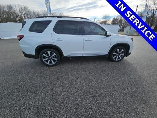 2024 Honda Pilot Touring 8-Passenger
