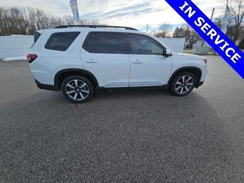 2024 Honda Pilot Touring 8-Passenger