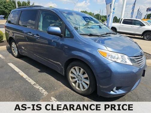 2017 Toyota Sienna XLE Premium