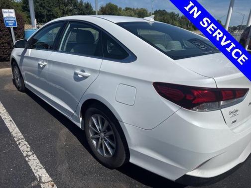 2018 Hyundai SONATA SE