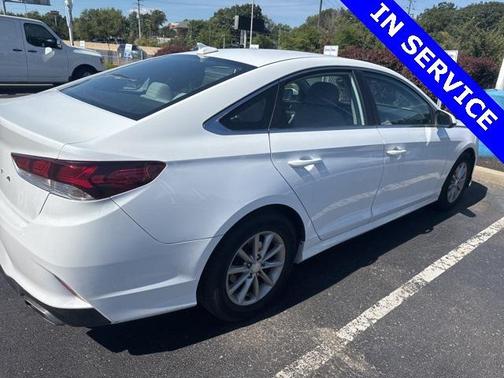 2018 Hyundai SONATA SE