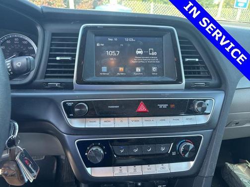 2018 Hyundai SONATA SE