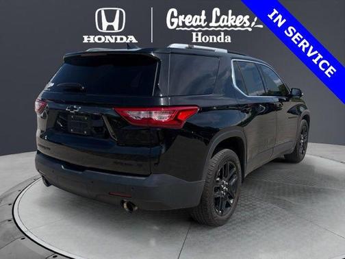 Black Metallic 2018 Chevrolet Traverse LT Cloth