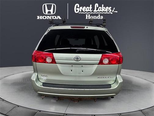 2006 Toyota Sienna XLE