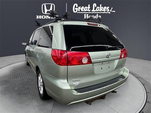 2006 Toyota Sienna XLE
