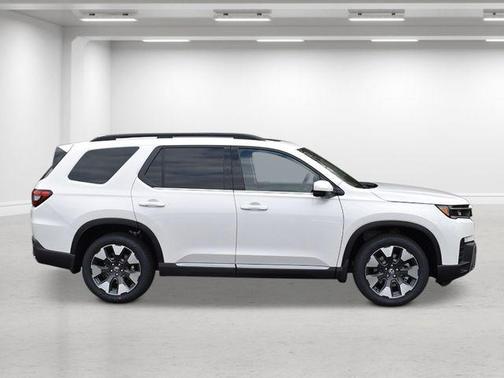 2026 Honda Pilot Touring 8-Passenger