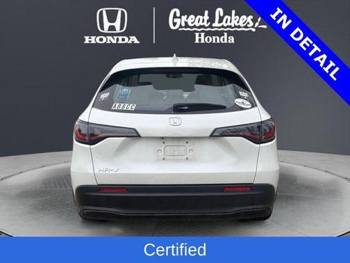 Platinum White Pearl 2024 Honda HR-V LX