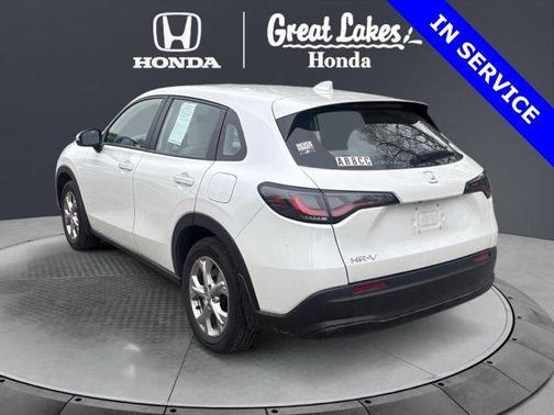 Platinum White Pearl 2024 Honda HR-V LX