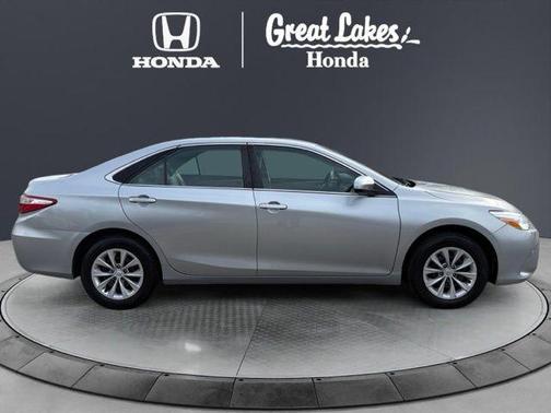 Celestial Silver Metallic 2017 Toyota Camry LE
