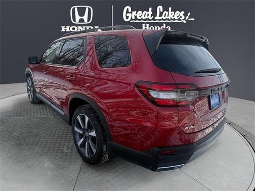 2024 Honda Pilot Touring 8-Passenger