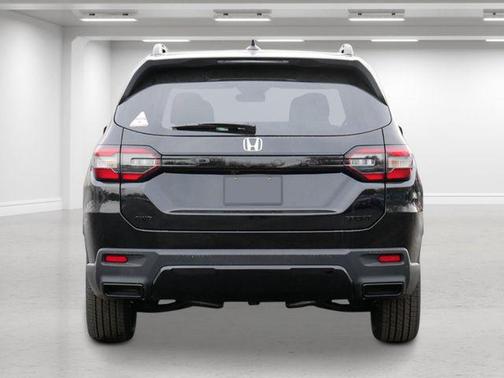 Crystal Black Pearl 2026 Honda Pilot Sport
