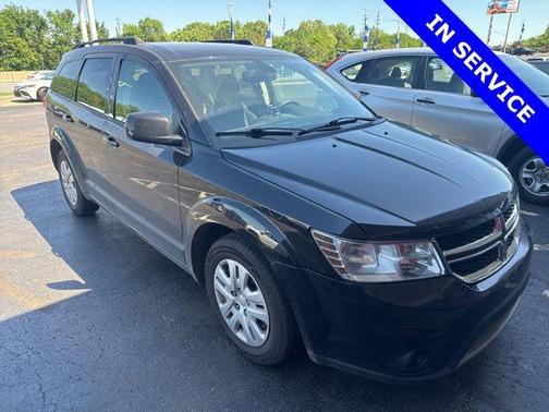 Pitch Black Clearcoat 2019 Dodge Journey SE