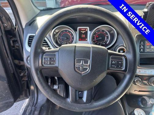 Pitch Black Clearcoat 2019 Dodge Journey SE