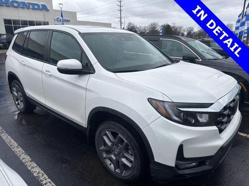 Platinum White Pearl 2023 Honda Passport AWD EX-L