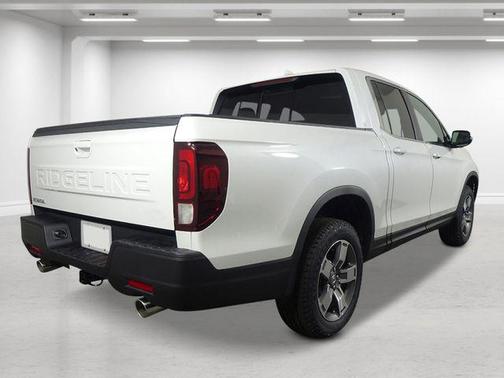 Platinum White Pearl 2026 Honda Ridgeline RTL