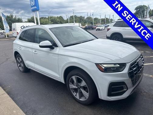 2024 Audi Q5 40 Premium Plus
