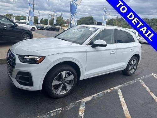 2024 Audi Q5 40 Premium Plus