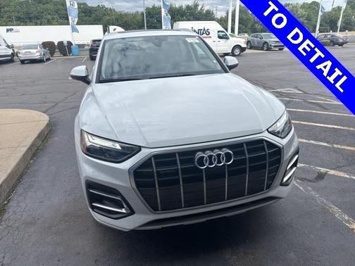 2024 Audi Q5 40 Premium Plus
