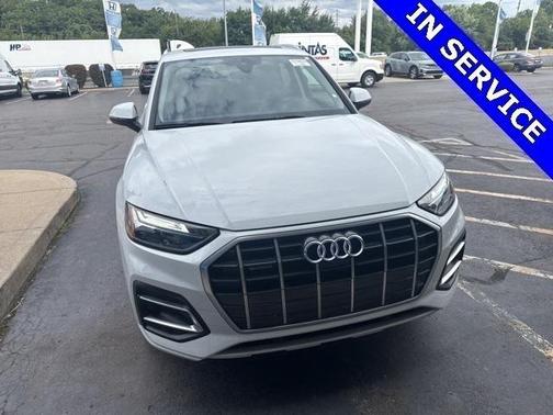2024 Audi Q5 40 Premium Plus