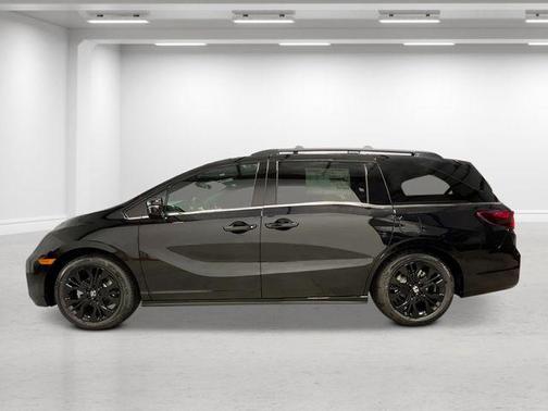Crystal Black Pearl 2026 Honda Odyssey Sport-L