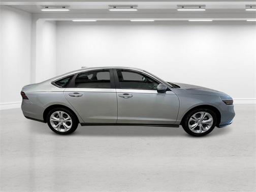 2025 Honda Accord LX 1.5T