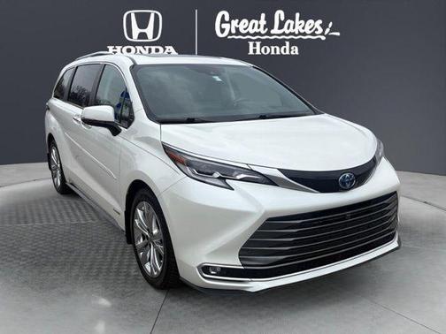 2021 Toyota Sienna Platinum 7 Passenger