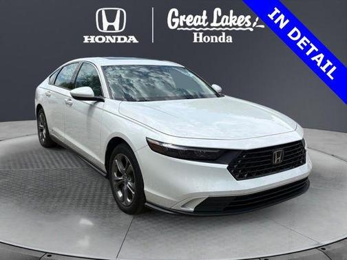 Platinum White Pearl 2023 Honda Accord EX