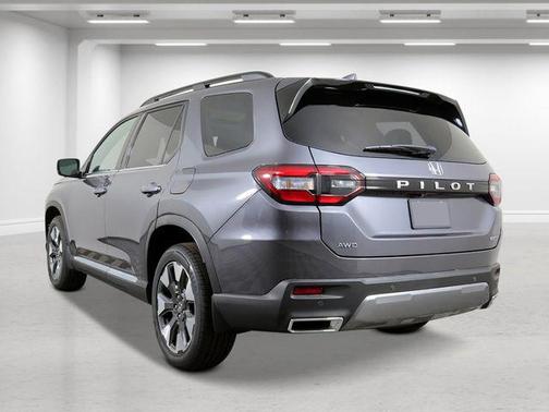 2026 Honda Pilot Touring 8-Passenger