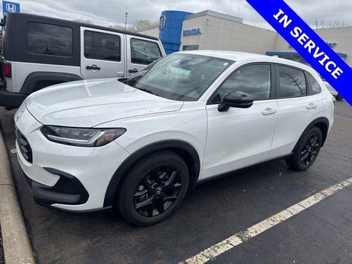 Platinum White Pearl 2023 Honda HR-V AWD Sport