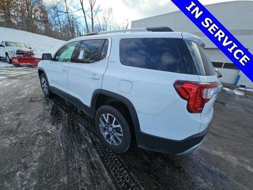 2023 GMC Acadia AWD SLT