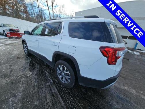 2023 GMC Acadia AWD SLT