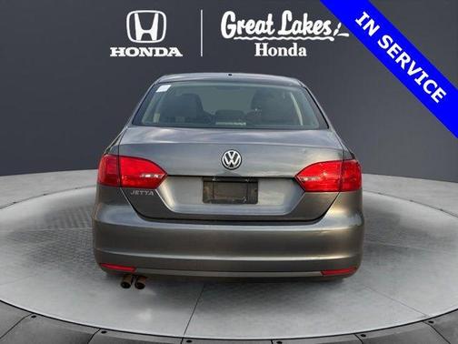 Platinum Gray Metallic 2014 Volkswagen Jetta Auto S