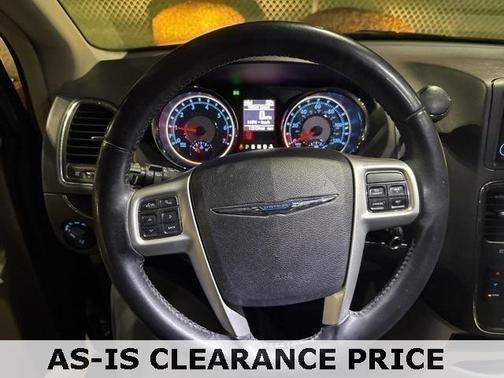 2015 Chrysler Town & Country Touring