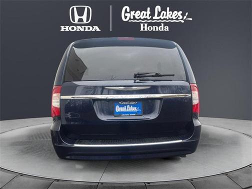 2015 Chrysler Town & Country Touring