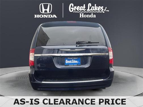 2015 Chrysler Town & Country Touring