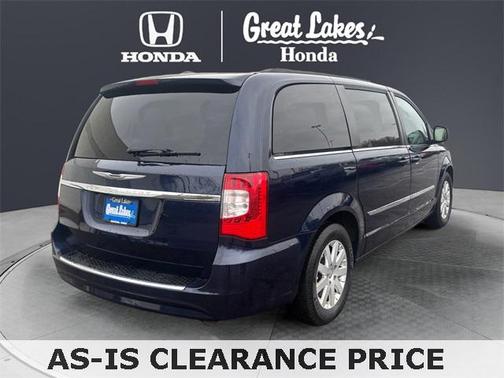 2015 Chrysler Town & Country Touring