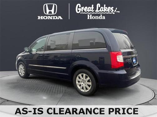 2015 Chrysler Town & Country Touring