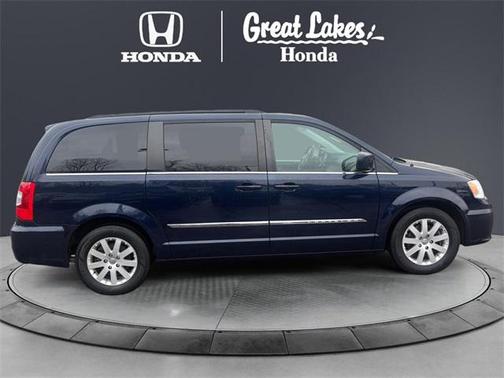 2015 Chrysler Town & Country Touring