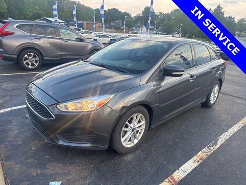 Magnetic 2016 Ford Focus SE