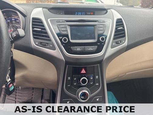 2014 Hyundai ELANTRA SE